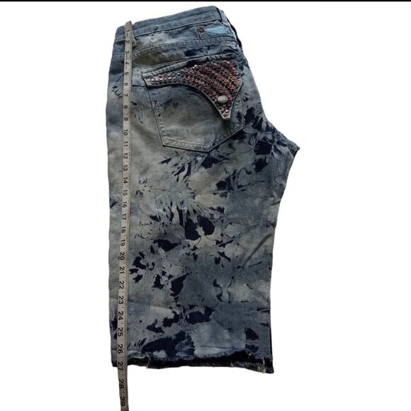 Robin's Jean Men's Acid Washed Large Flap Back Pocket Denim Jeans - Picture 6 of 10